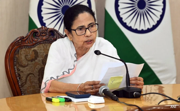 08vjriro_mamata-banerjee_625x300_27_May_25
