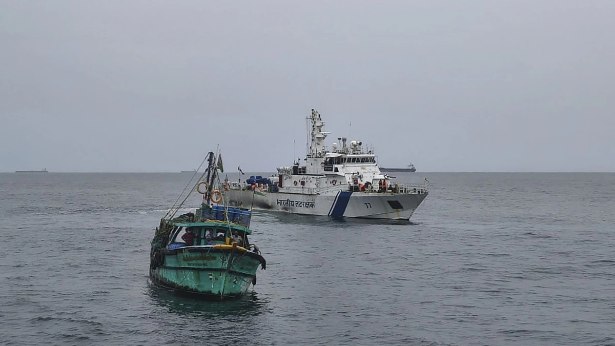 68fdf181f01d1-the-sea-in-these-regions-will-remainrough-to-very-rough--posing-risks-for-small-vessels-and-fisherm-260132562-16x9