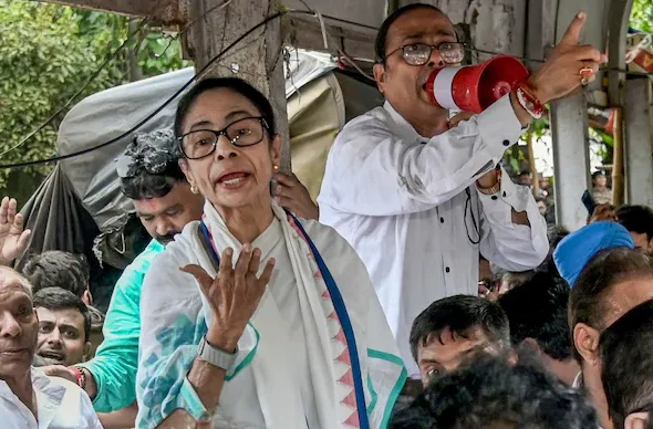 mamata-banerjee-protest-02451691-16x9_0